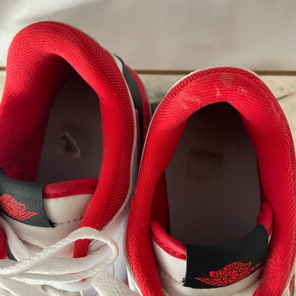 Nike Air Jordan Low Top Legacy 312 Sneaker Youth White/Black/Gym Red Size 13C - Picture 5 of 10